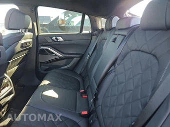2026 BMW X6 Sports Activity Coupe xDrive40i - miniatura 19