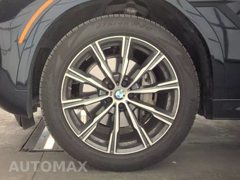 2026 BMW X6 Sports Activity Coupe xDrive40i - miniatura 9
