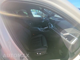 2026 BMW X6 Sports Activity Coupe xDrive40i - miniatura 14
