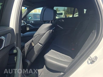 2026 BMW X6 Sports Activity Coupe xDrive40i - miniatura 13