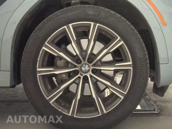 2026 BMW X6 Sports Activity Coupe xDrive40i - miniatura 10