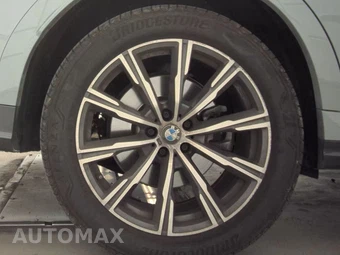 2026 BMW X6 Sports Activity Coupe xDrive40i - miniatura 11