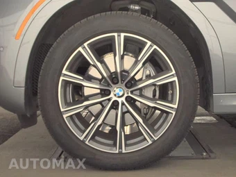 2026 BMW X6 Sports Activity Coupe xDrive40i - miniatura 9