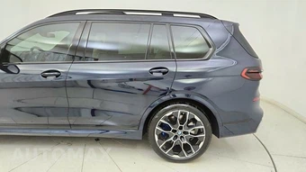 2026 BMW X7 M60i – miniatura 10