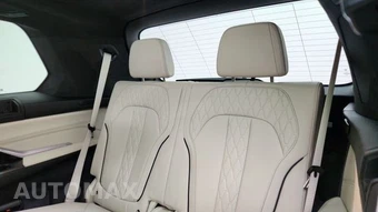 2026 BMW X7 M60i – miniatura 29