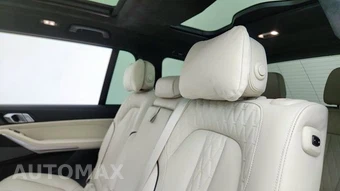 2026 BMW X7 M60i – miniatura 32