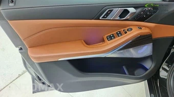 2026 BMW X7 M60i – miniatura 39