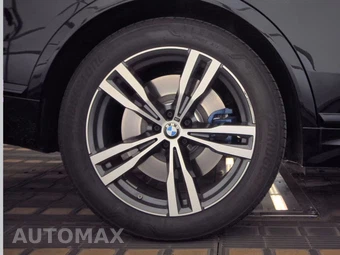 2026 BMW X7 M60i – miniatura 11