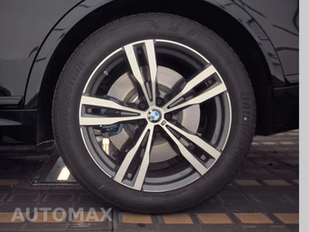 2026 BMW X7 M60i – miniatura 12