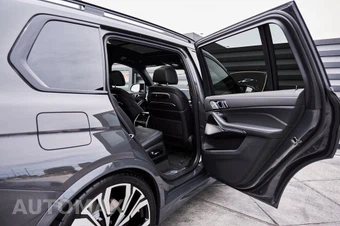 2026 BMW X7 M60i - miniatura 27