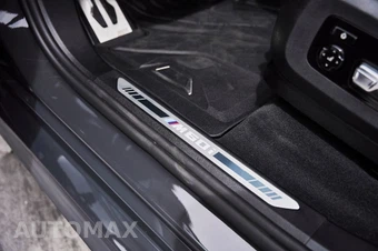 2026 BMW X7 M60i - miniatura 38
