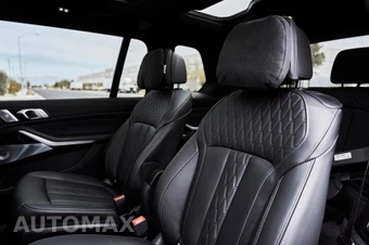 2026 BMW X7 M60i - miniatura 49
