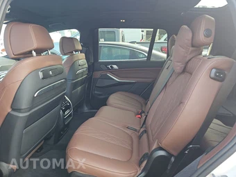 2026 BMW X7 M60i – miniatura 18