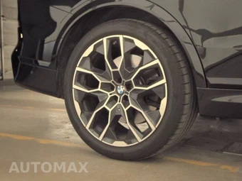 2026 BMW X7 M60i – miniatura 11