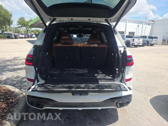 2026 BMW X7 M60i - miniatura 15