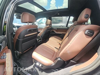 2026 BMW X7 M60i – miniatura 19