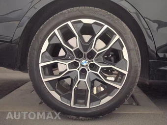 2026 BMW X7 M60i – miniatura 11