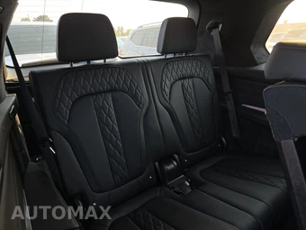 2026 BMW X7 M60i – miniatura 14