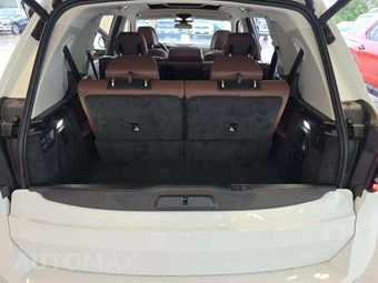 2026 BMW X7 xDrive40i - miniatura 15