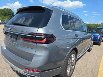 2026 BMW X7 xDrive40i - miniatura 4