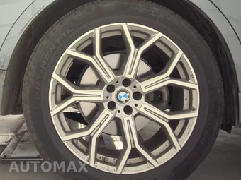 2026 BMW X7 xDrive40i – miniatura 11