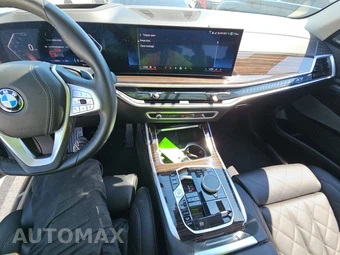 2026 BMW X7 xDrive40i – miniatura 17