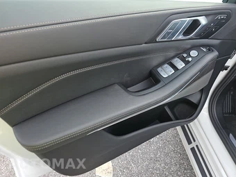 2026 BMW X7 xDrive40i – miniatura 15