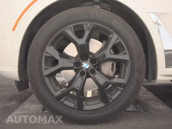 2026 BMW X7 xDrive40i – miniatura 9