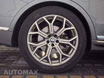 2026 BMW X7 xDrive40i – miniatura 11