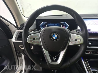 2026 BMW X7 xDrive40i - miniatura 10