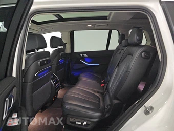 2026 BMW X7 xDrive40i - miniatura 13