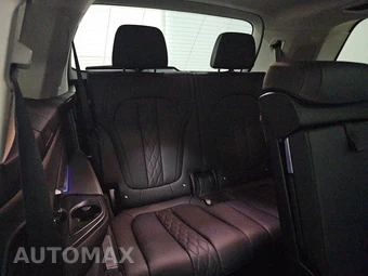2026 BMW X7 xDrive40i - miniatura 14