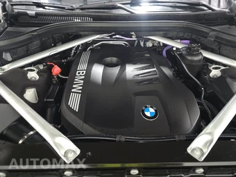 2026 BMW X7 xDrive40i - miniatura 16