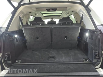 2026 BMW X7 xDrive40i - miniatura 17
