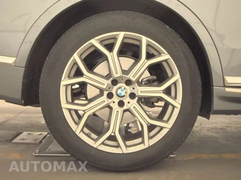 2026 BMW X7 xDrive40i – miniatura 11