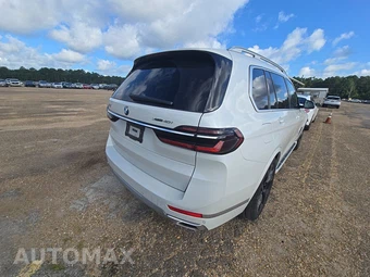 2026 BMW X7 xDrive40i – miniatura 4