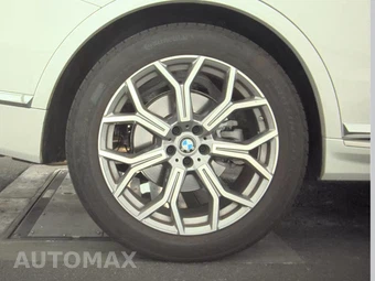 2026 BMW X7 xDrive40i – miniatura 11