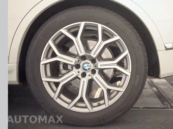 2026 BMW X7 xDrive40i – miniatura 12