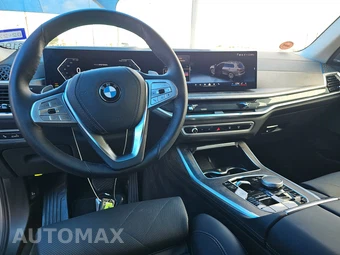 2026 BMW X7 xDrive40i - miniatura 11