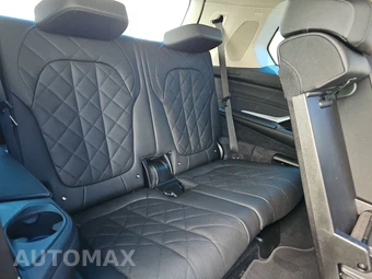 2026 BMW X7 xDrive40i - miniatura 14