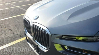 2026 BMW X7 xDrive40i - miniatura 21