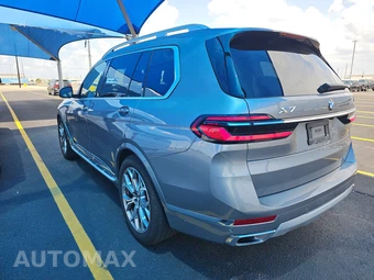 2026 BMW X7 xDrive40i - miniatura 6