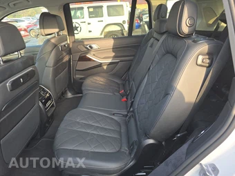 2026 BMW X7 xDrive40i – miniatura 13
