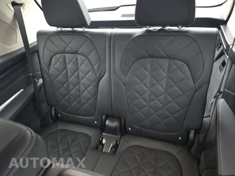2026 BMW X7 xDrive40i - miniatura 14