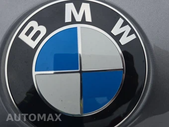 2026 BMW X7 xDrive40i - miniatura 17