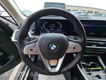 2026 BMW X7 xDrive40i – miniatura 16