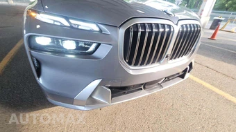 2026 BMW X7 xDrive40i - miniatura 26