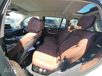 2026 BMW X7 xDrive40i – miniatura 13