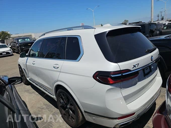 2026 BMW X7 xDrive40i – miniatura 6