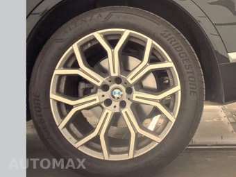 2026 BMW X7 xDrive40i – miniatura 12